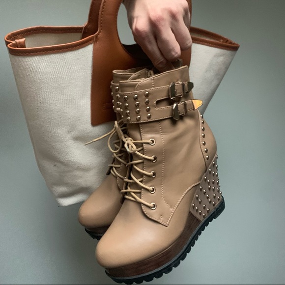 Wonder Woman Pandemic Edition Studded Wedge Heels - Picture 12 of 14